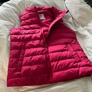 Brand New (Never Worn) Gap Kids Pink “Cold Control” Vest size XL (12/13)